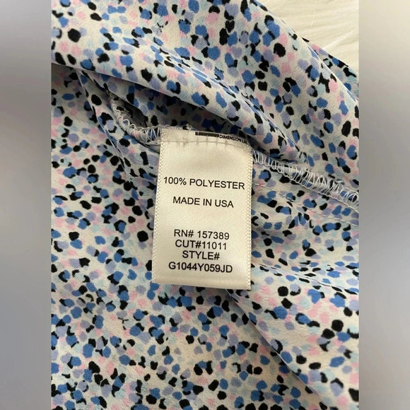 Altar'd State mini skirt with an elastic waistband - Picture 6 of 6